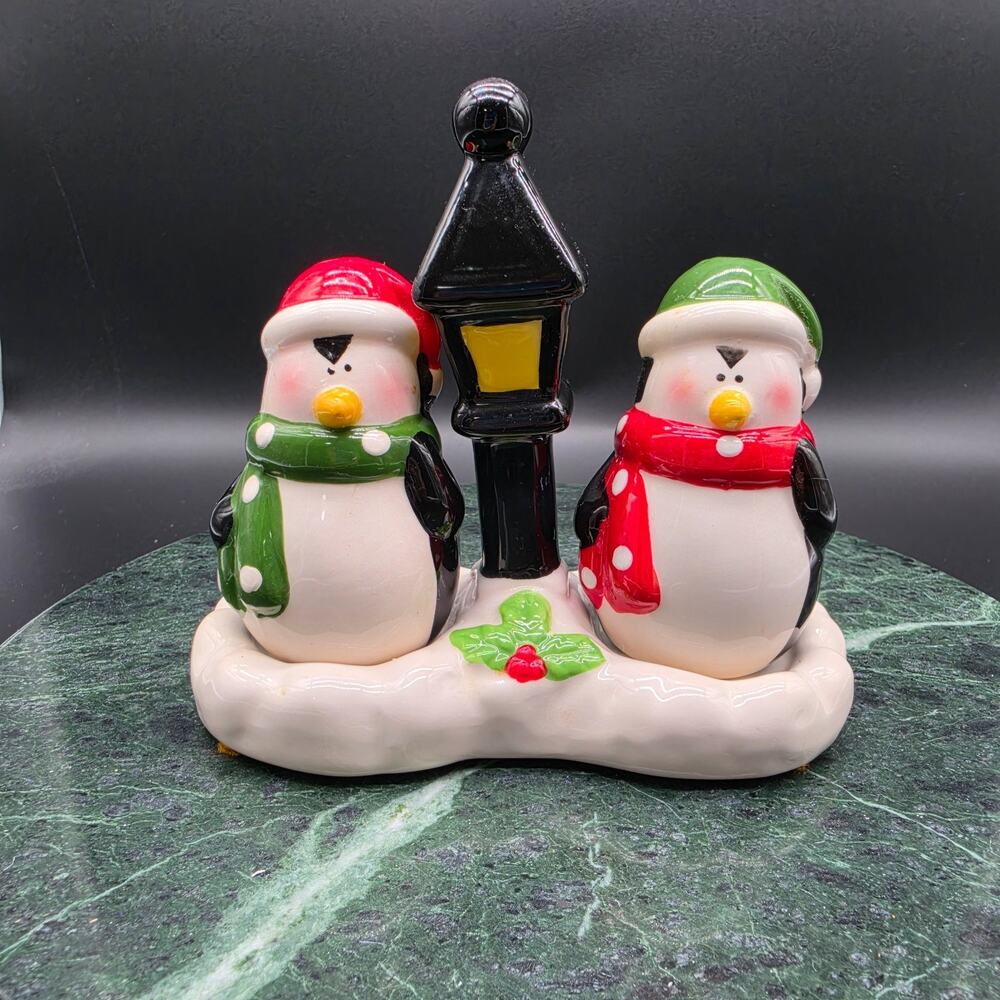 Seasonal Penguins 3 Piece Salt and Pepper Set w/Lamp Post Holder in Snow